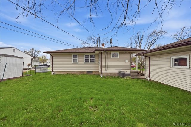 29 Overbrook Avenue, Tonawanda, NY 14150