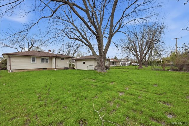 29 Overbrook Avenue, Tonawanda, NY 14150