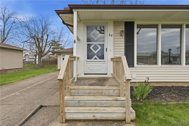 29 Overbrook Avenue, Tonawanda, NY 14150
