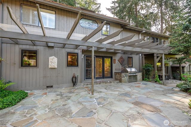11726 NE 41st Street, Kirkland, WA 98033
