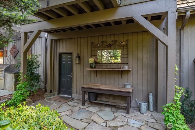 11726 NE 41st Street, Kirkland, WA 98033