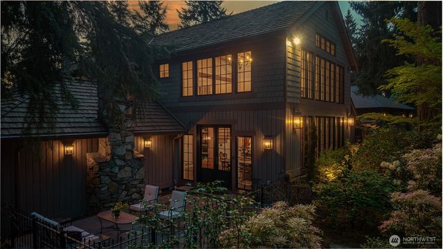 11726 NE 41st Street, Kirkland, WA 98033