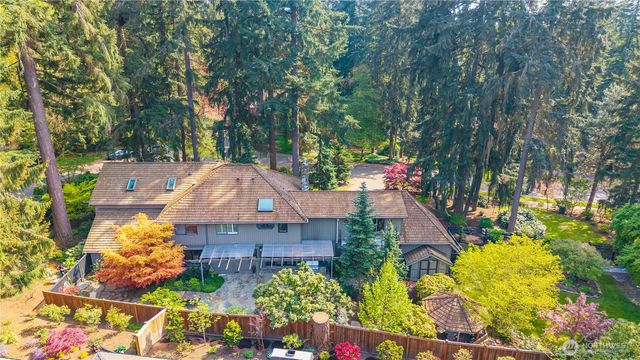 11726 NE 41st Street, Kirkland, WA 98033