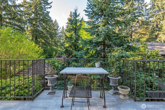 11726 NE 41st Street, Kirkland, WA 98033