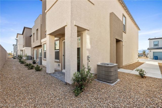 6136 Lily Garden Street, North Las Vegas, NV 89081