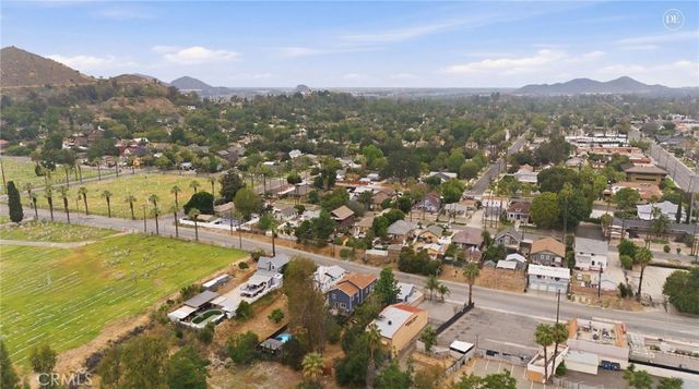 4212 14th Street, Riverside, CA 92501