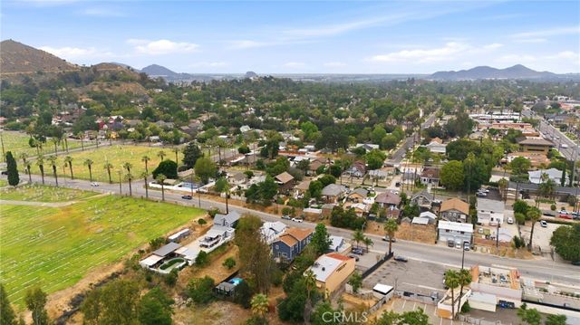 4212 14th Street, Riverside, CA 92501