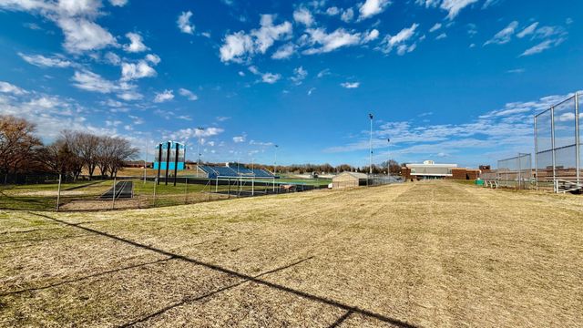 4009 Heritage Hills Drive 108, Bloomington, MN 55437