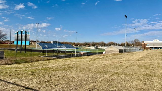 4009 Heritage Hills Drive 108, Bloomington, MN 55437