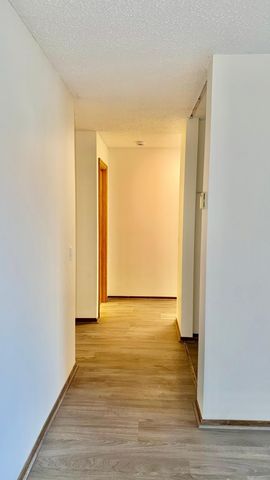 4009 Heritage Hills Drive 108, Bloomington, MN 55437