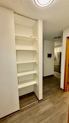 4009 Heritage Hills Drive 108, Bloomington, MN 55437