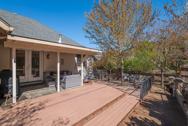 2232 Haviland Drive, Grants Pass, OR 97527