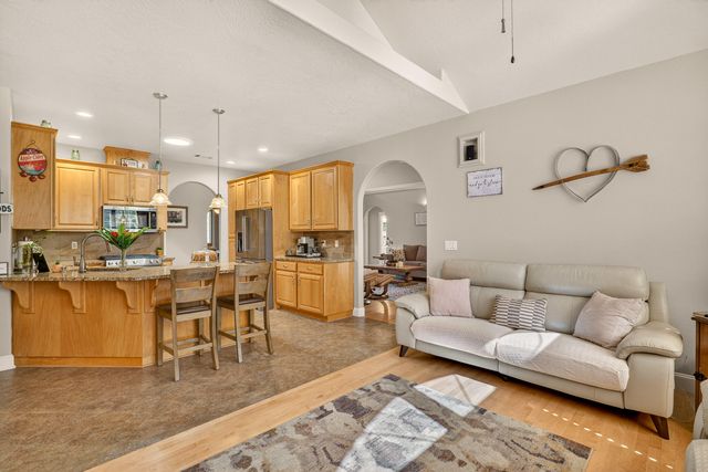 2232 Haviland Drive, Grants Pass, OR 97527