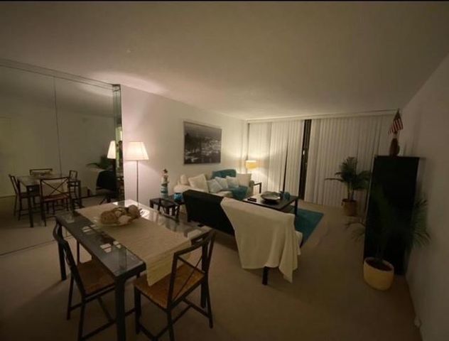 3301 N Country Club Dr 506, Miami, FL 33180