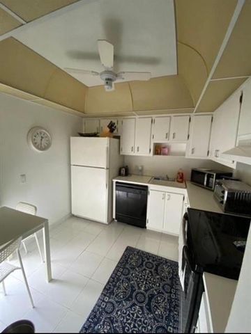 3301 N Country Club Dr 506, Miami, FL 33180