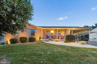 429 CHARTRIDGE DR, Hagerstown, MD 21742