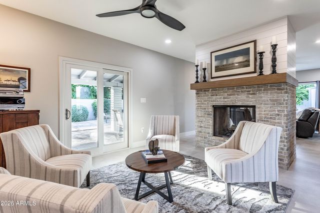 9618 N 35th Place, Phoenix, AZ 85028