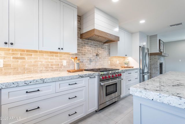 9618 N 35th Place, Phoenix, AZ 85028