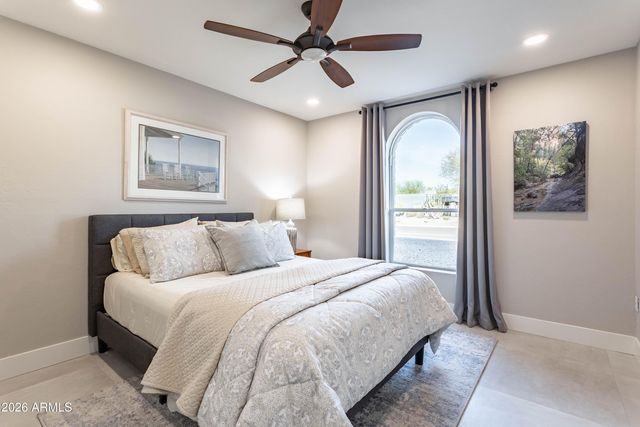 9618 N 35th Place, Phoenix, AZ 85028