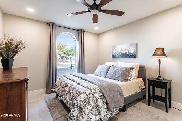 9618 N 35th Place, Phoenix, AZ 85028