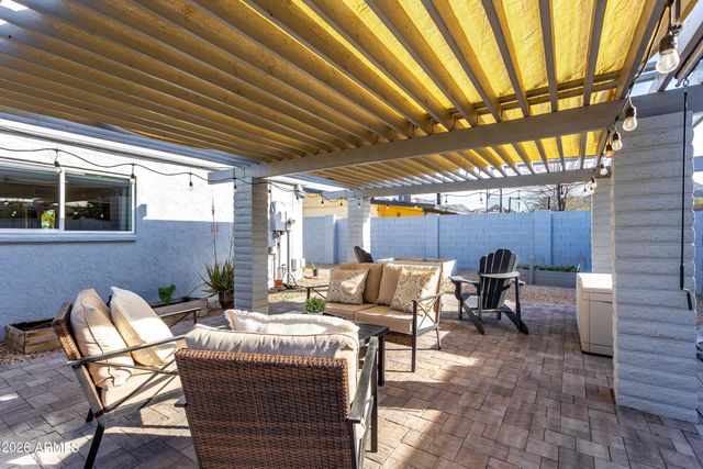 9618 N 35th Place, Phoenix, AZ 85028