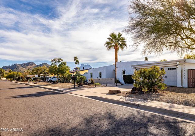 9618 N 35th Place, Phoenix, AZ 85028