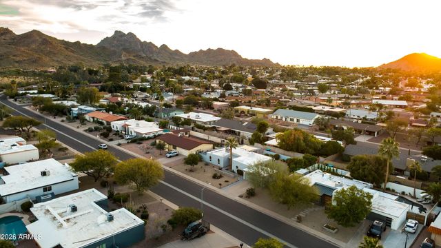 9618 N 35th Place, Phoenix, AZ 85028