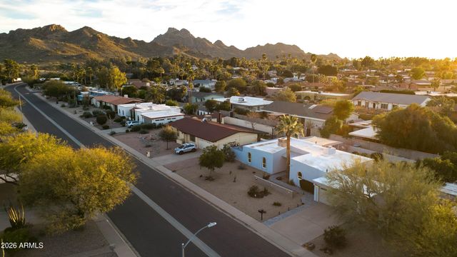 9618 N 35th Place, Phoenix, AZ 85028