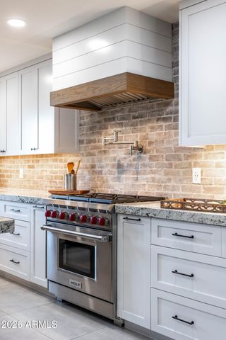 9618 N 35th Place, Phoenix, AZ 85028