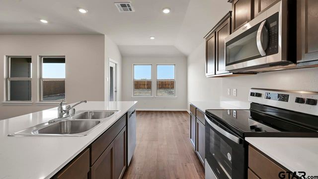 107 Willow Branch Lane, Canton, TX 75103