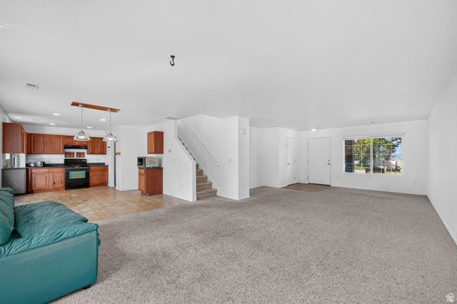 261 W KESTREL DR, Saratoga Springs, UT 84045
