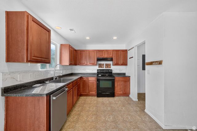 261 W KESTREL DR, Saratoga Springs, UT 84045