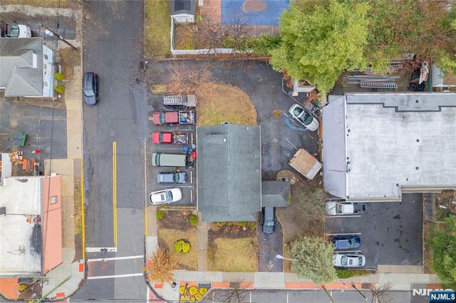 243 Main Street, New Milford, NJ 07646
