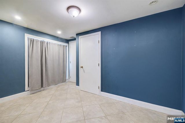 243 Main Street, New Milford, NJ 07646
