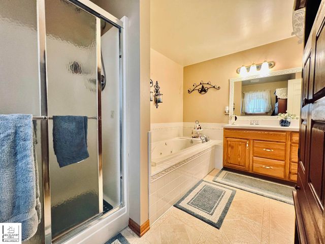 10394 Hills Lane, Goodrich, MI 48438