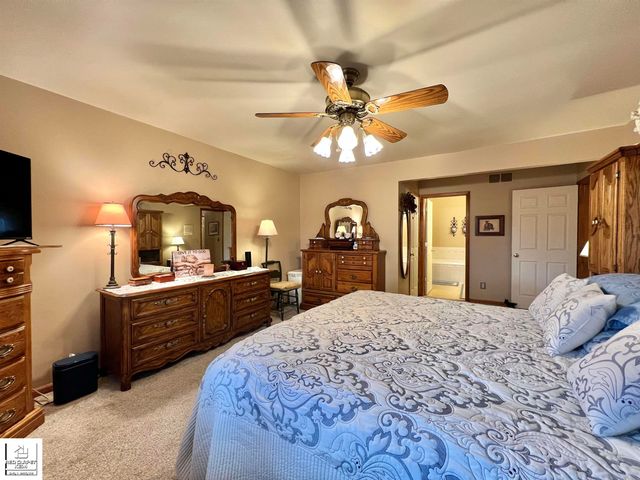 10394 Hills Lane, Goodrich, MI 48438