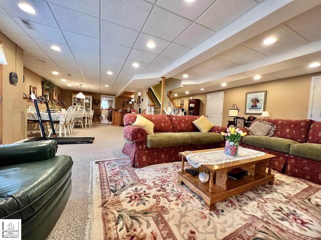 10394 Hills Lane, Goodrich, MI 48438