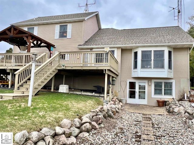 10394 Hills Lane, Goodrich, MI 48438