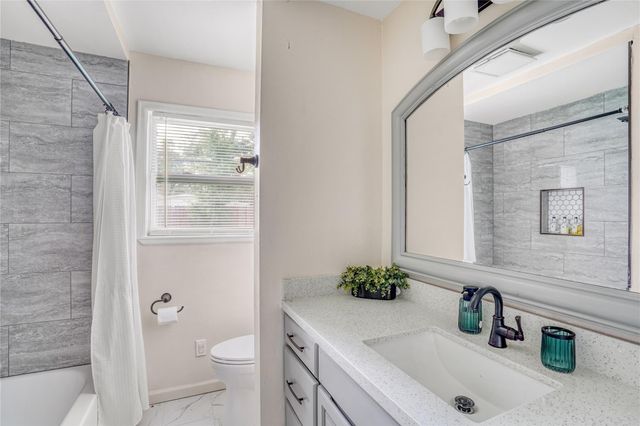 1715 Imperial Crown Drive, Houston, TX 77043