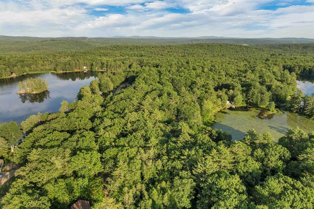 19 Sherwood Forest Drive, Canterbury, NH 03224
