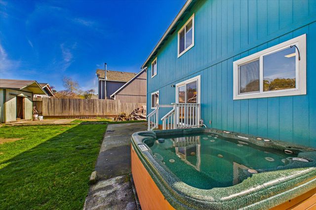 1321 Silverado Avenue, Mckinleyville, CA 95519