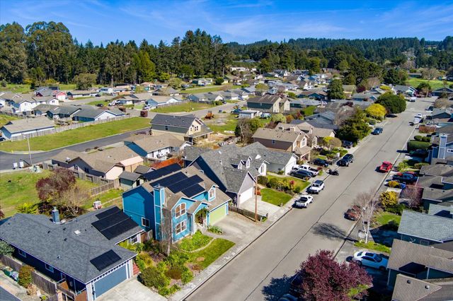 1321 Silverado Avenue, Mckinleyville, CA 95519