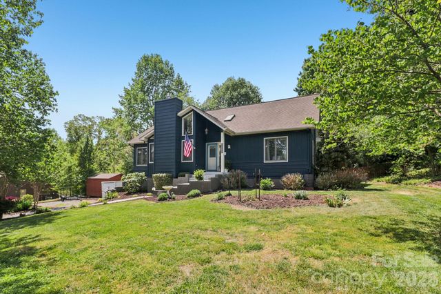 5483 Valley Run Street, Hickory, NC 28601