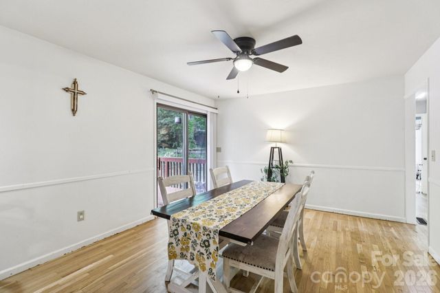 5483 Valley Run Street, Hickory, NC 28601