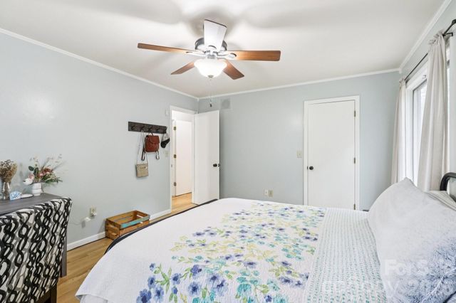 5483 Valley Run Street, Hickory, NC 28601