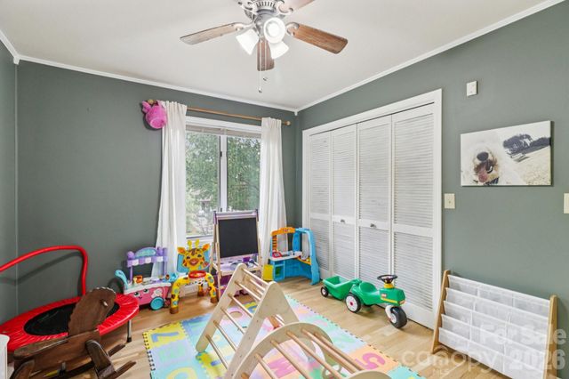 5483 Valley Run Street, Hickory, NC 28601