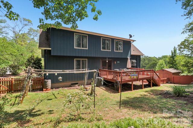 5483 Valley Run Street, Hickory, NC 28601