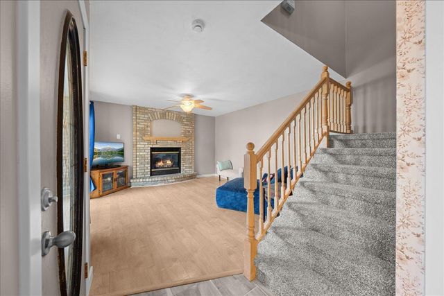 3550 Cloman Way E, Inver Grove Heights, MN 55076
