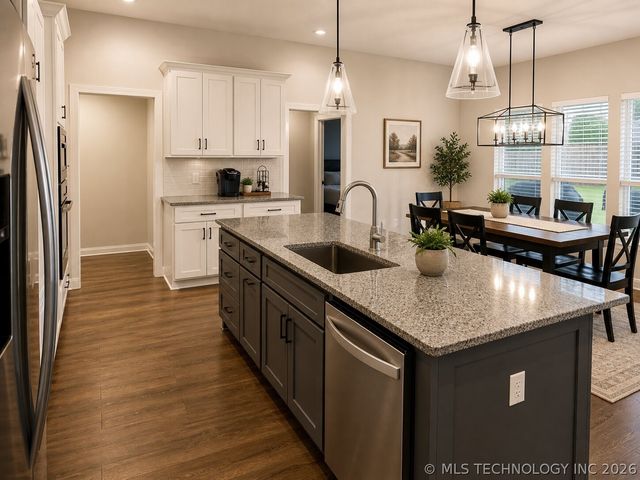 2127 E 138th Place S, Bixby, OK 74008
