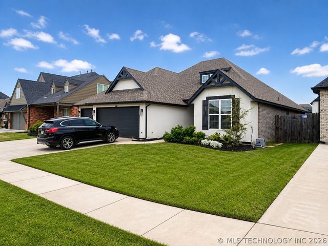 2127 E 138th Place S, Bixby, OK 74008